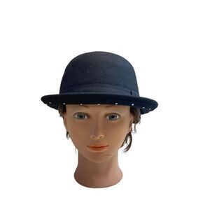 BCBGeneration HAT  